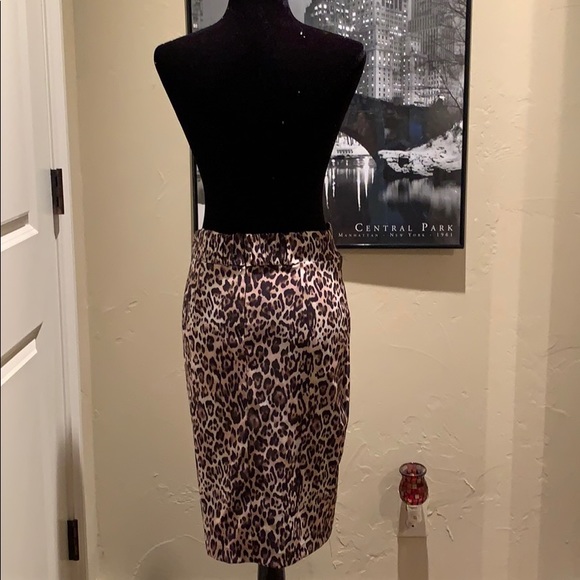 NWOT Socialite Leopard MIdi Pencil Skirt Small - Picture 5 of 7